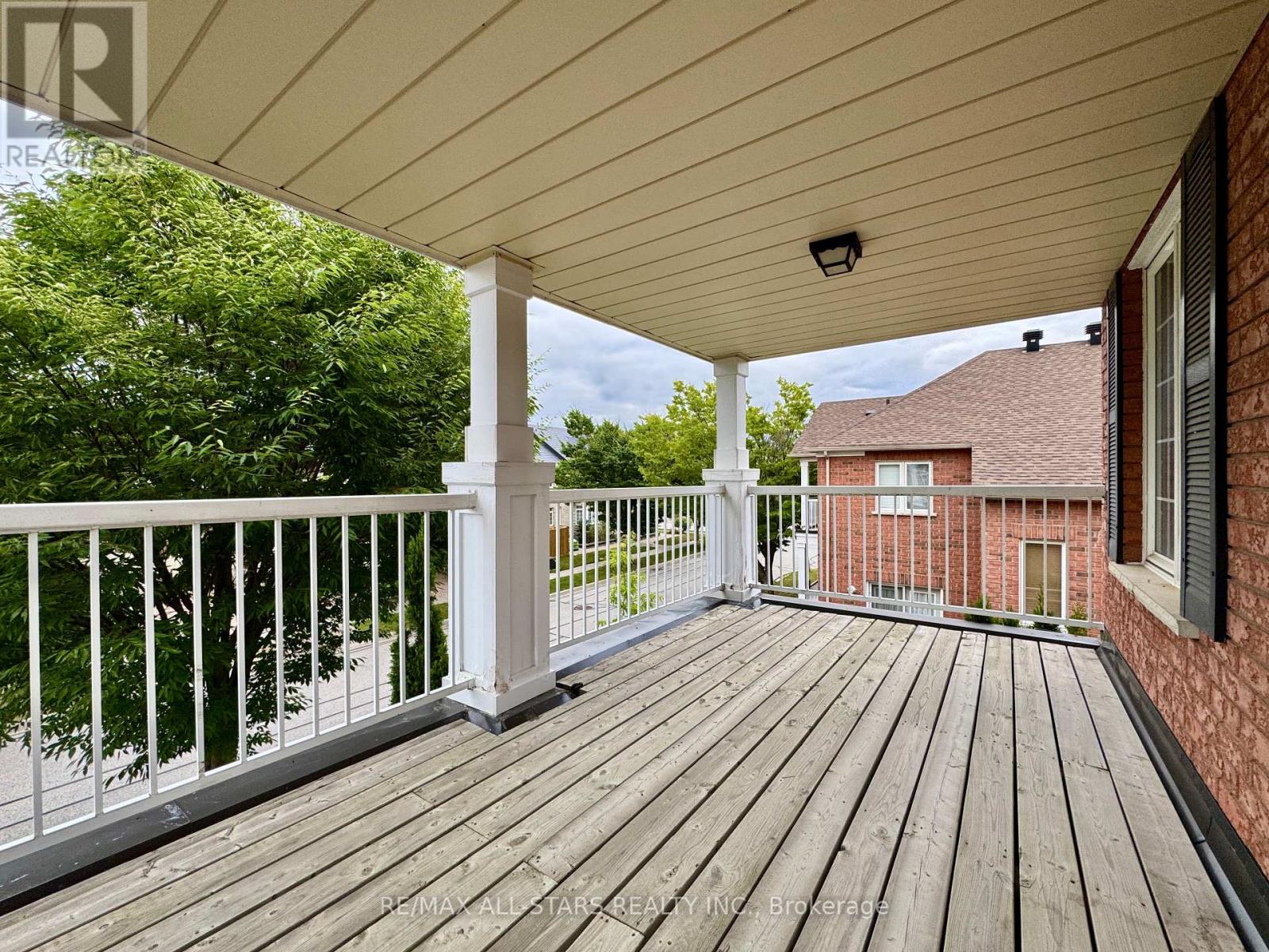 Photo 25 of 26 Belgrave Square, Markham ON
