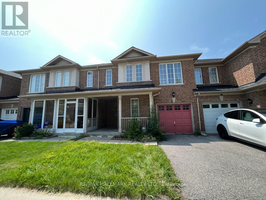 Photo 5 of 10 Ferris Street, Richmond Hill ON