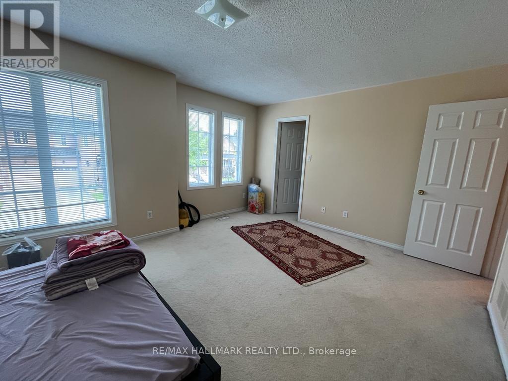 Photo 6 of 10 Ferris Street, Richmond Hill ON