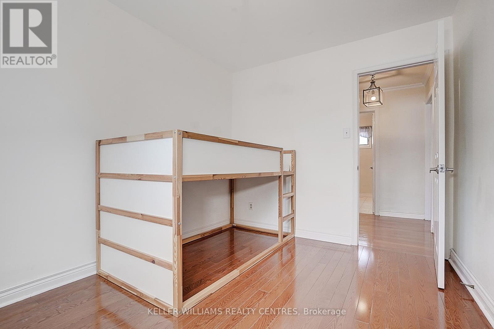 Photo 26 of 17 Sir Kay Drive, Markham ON