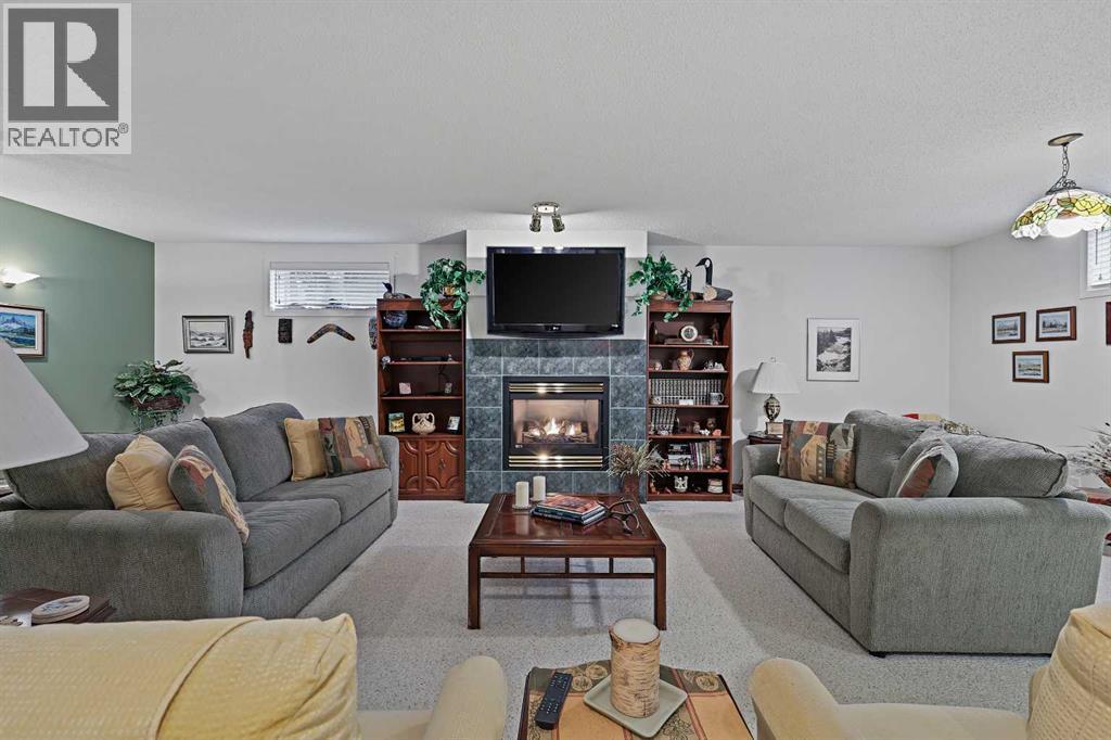 Single Family House Bungalow for Sale in  Douglasview Park SE Douglasdale/Glen Calgary 