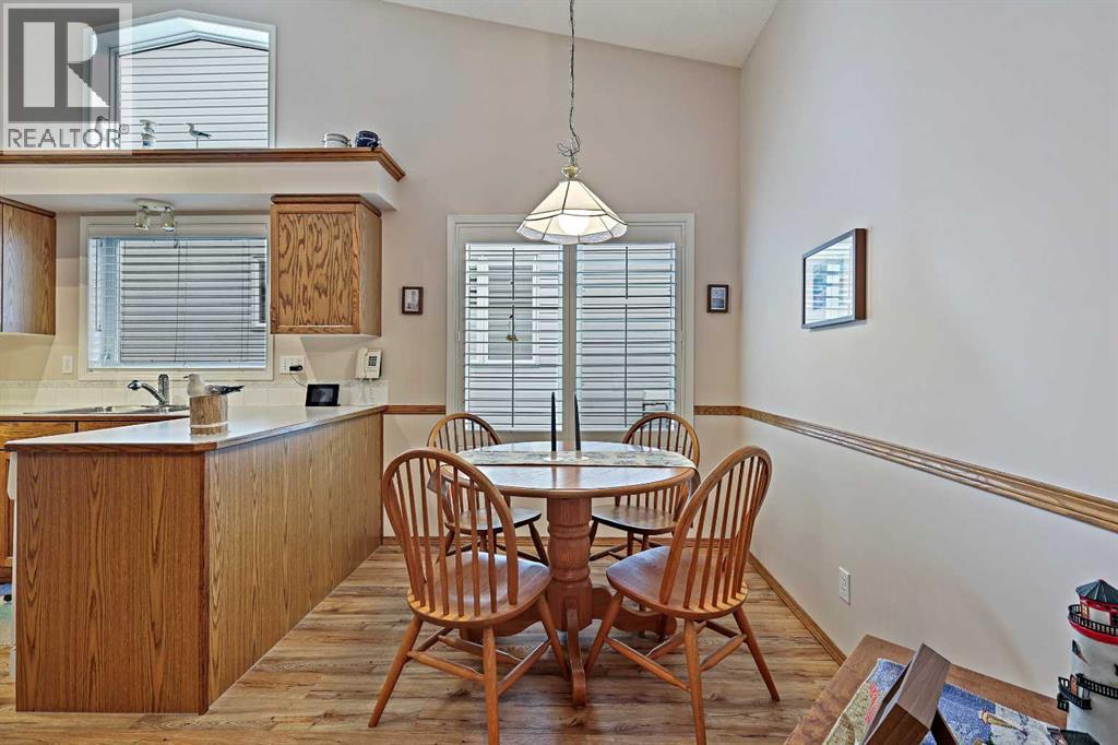 Single Family House Bungalow for Sale in  Douglasview Park SE Douglasdale/Glen Calgary 