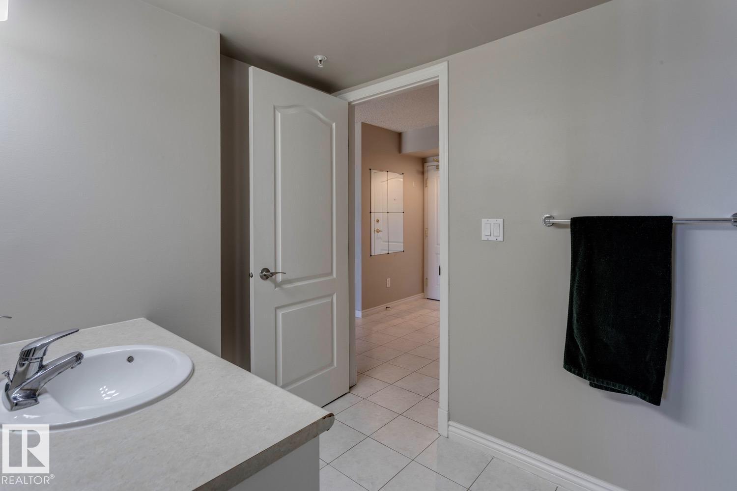Photo 28 of 1004 9741 110 St Nw, Edmonton AB