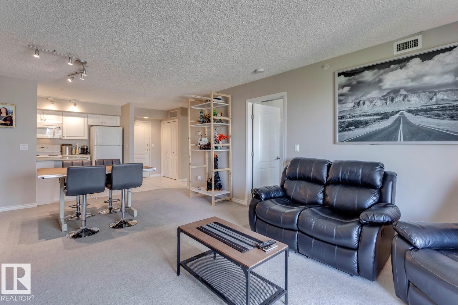 Photo 18 of 1004 9741 110 St Nw, Edmonton AB