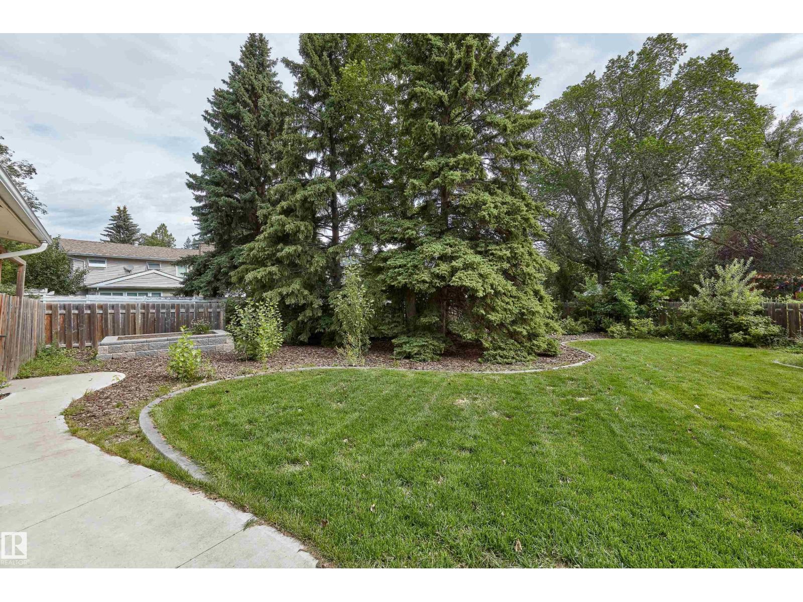 Photo 37 of 6628 124 St Nw, Edmonton AB