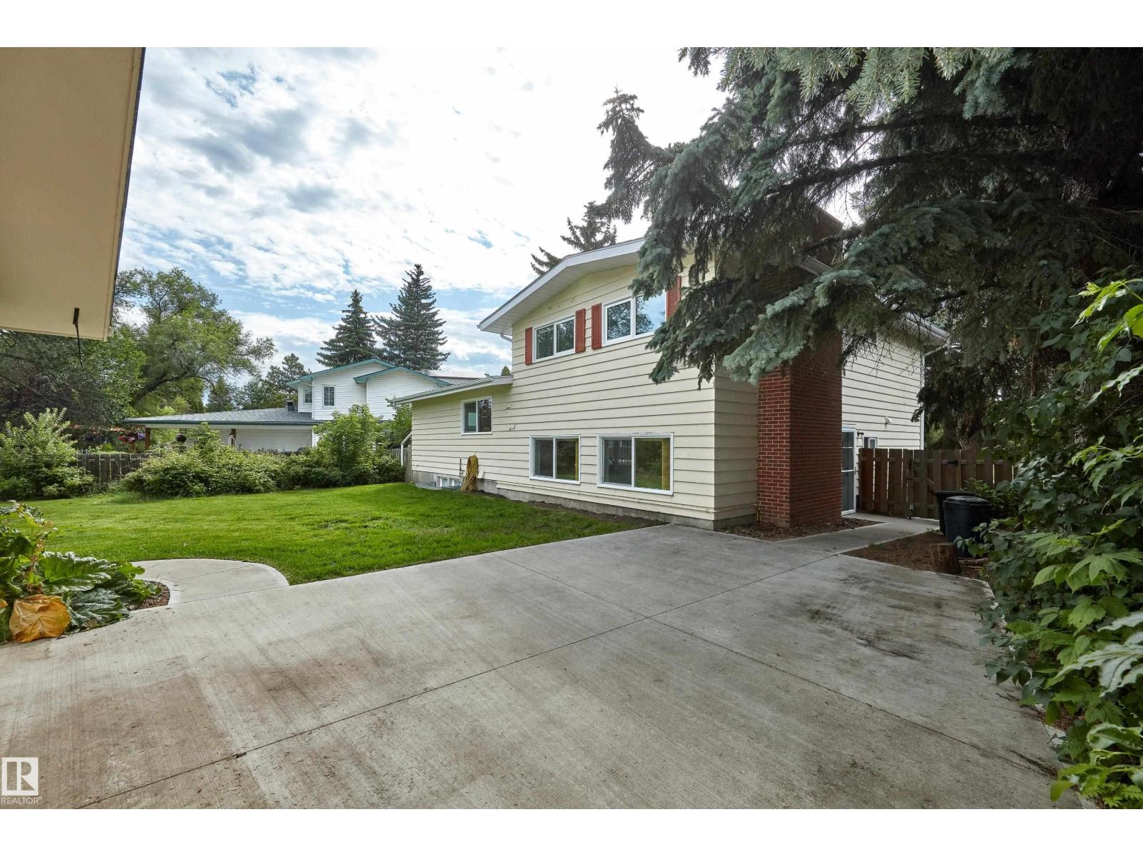 Photo 31 of 6628 124 St Nw, Edmonton AB