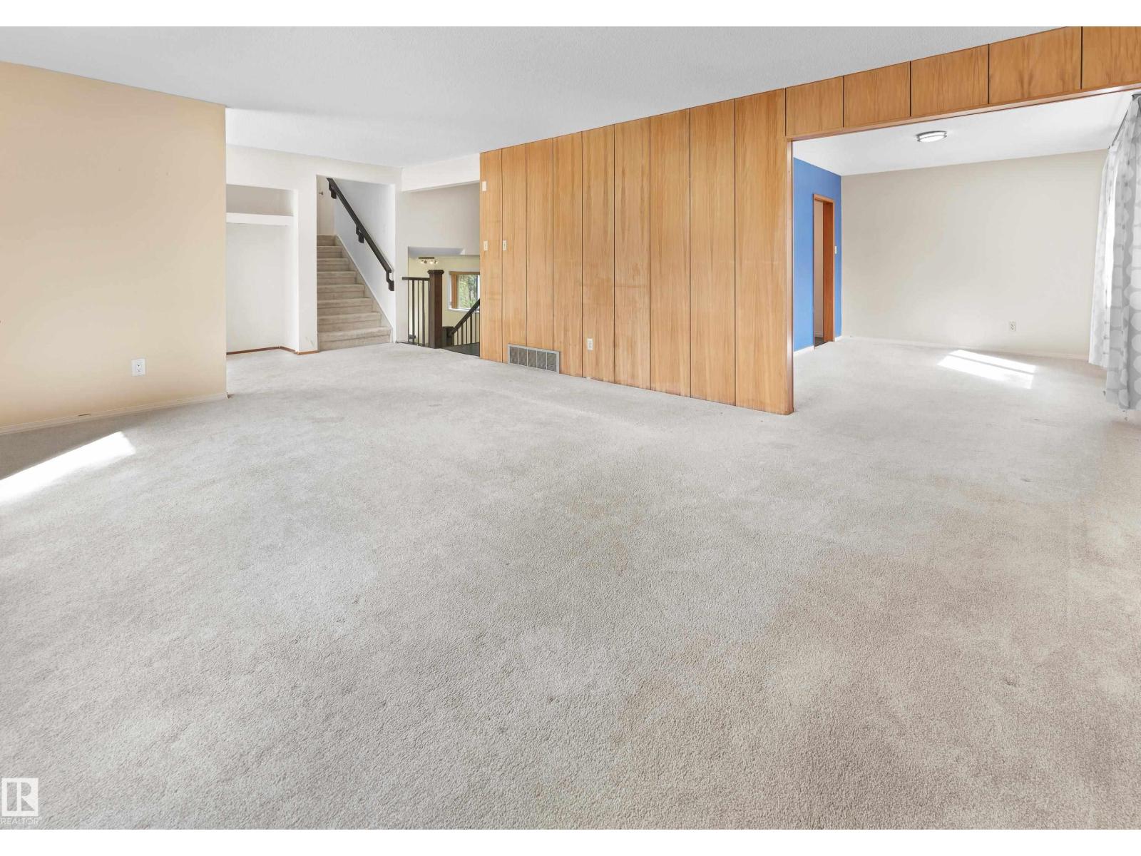 Photo 6 of 6628 124 St Nw, Edmonton AB