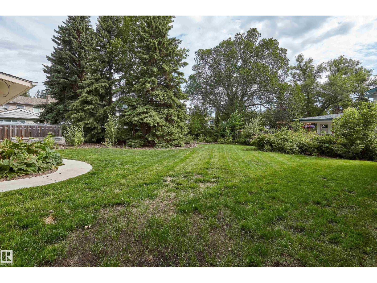 Photo 34 of 6628 124 St Nw, Edmonton AB