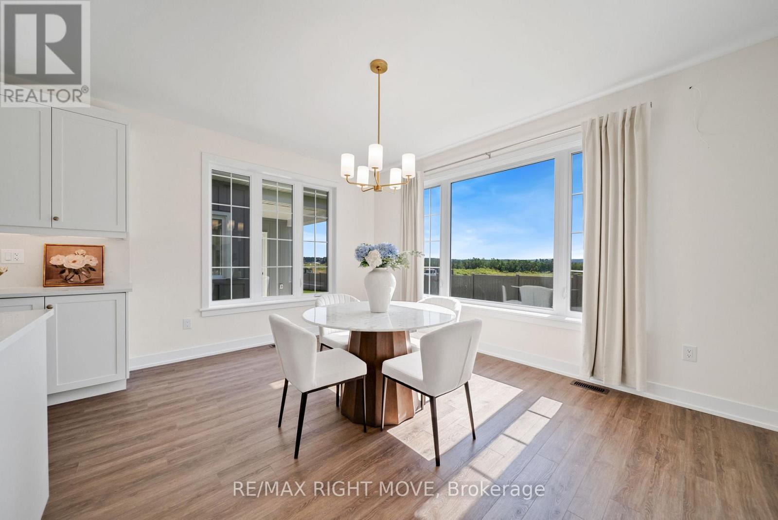 Photo 18 of 3194 Orion Boulevard, Orillia ON