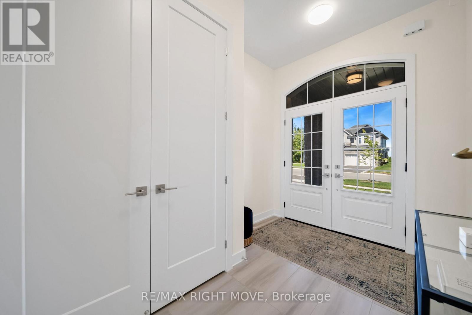 Photo 3 of 3194 Orion Boulevard, Orillia ON