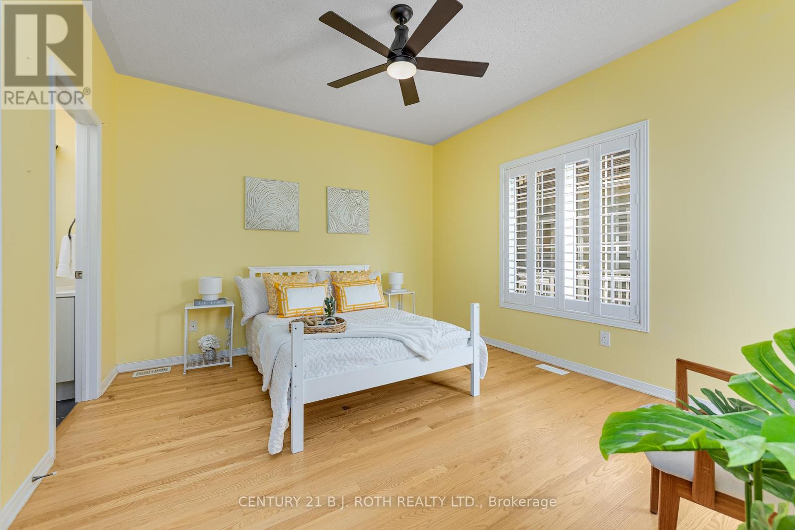 Photo 20 of 3327 Summerhill Way N, Severn ON