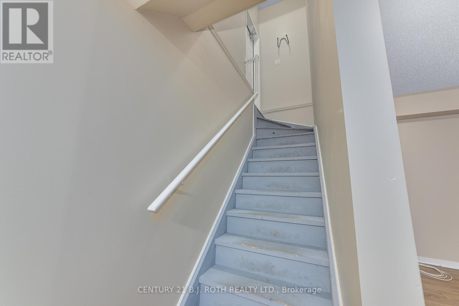 Photo 32 of 3327 Summerhill Way N, Severn ON