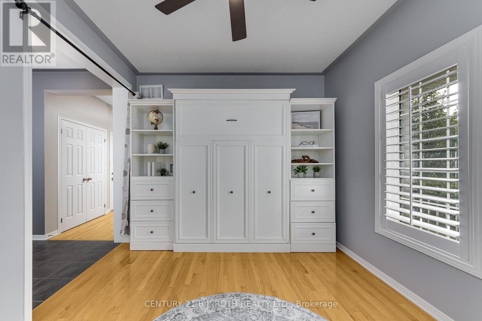 Photo 9 of 3327 Summerhill Way N, Severn ON