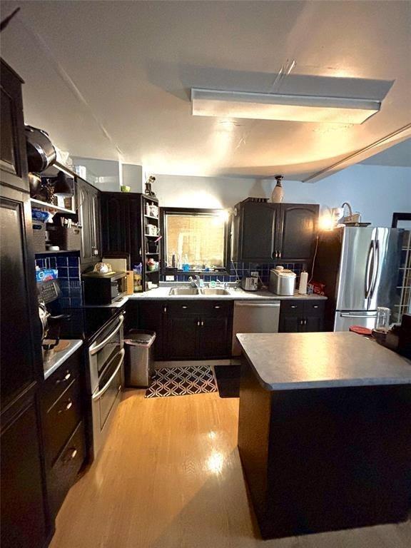 Photo 4 of 233 Wexford Street, Winnipeg MB