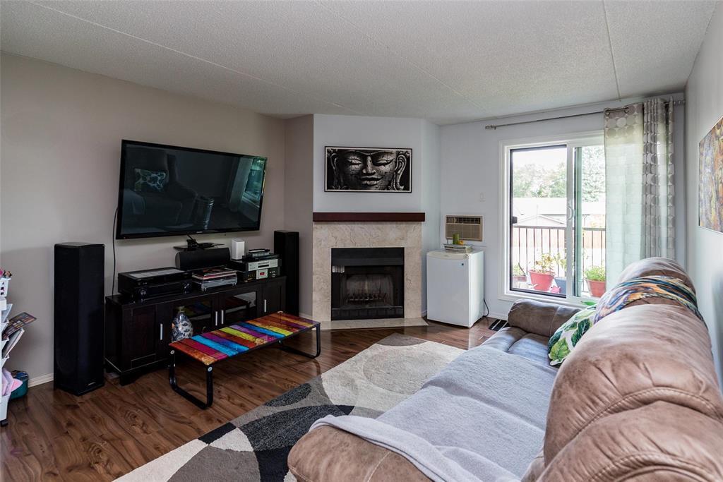 Photo 2 of 201 11 Burland Avenue, Winnipeg MB