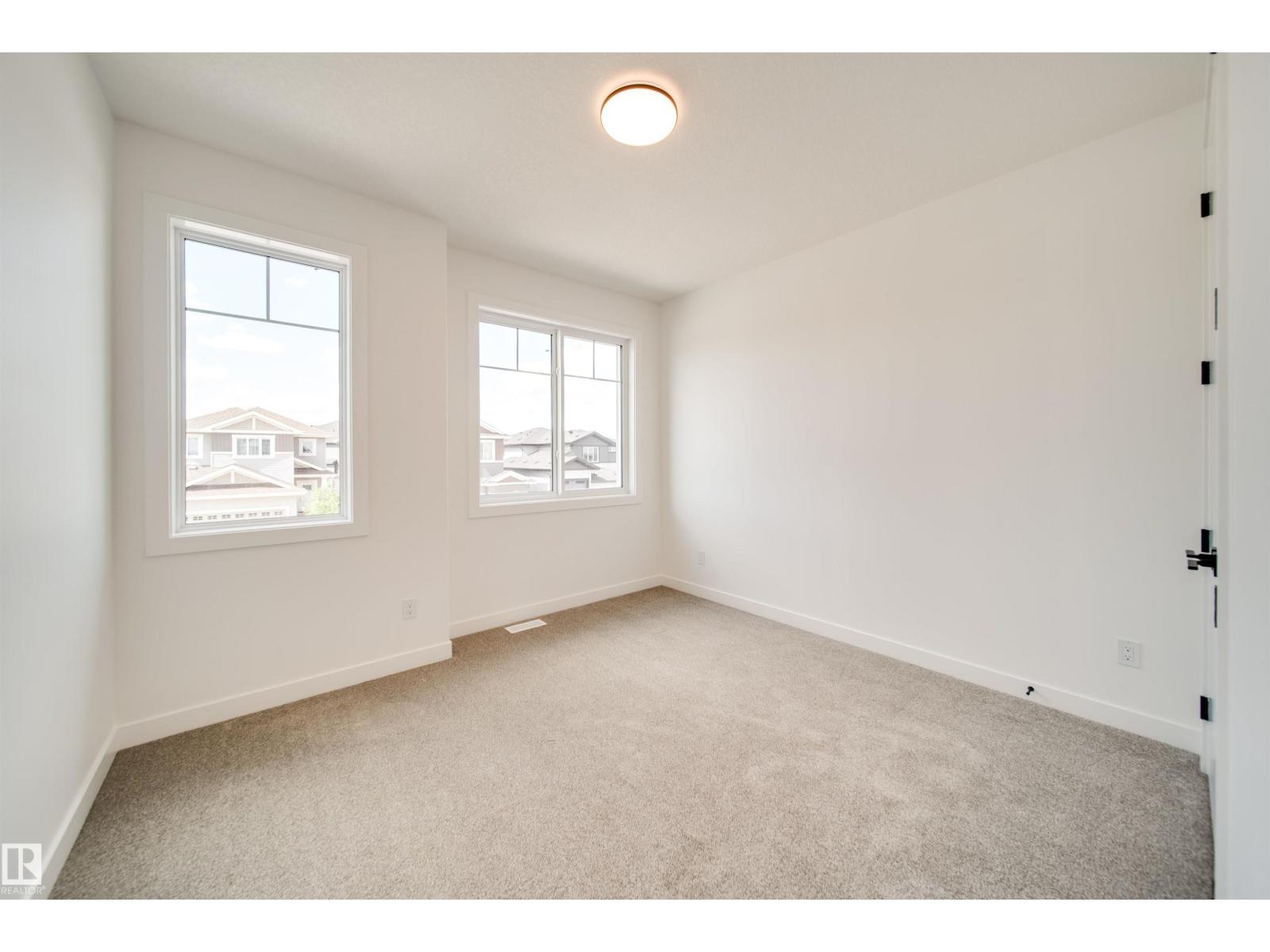 Photo 33 of 42 Dillworth Cr, Spruce Grove AB