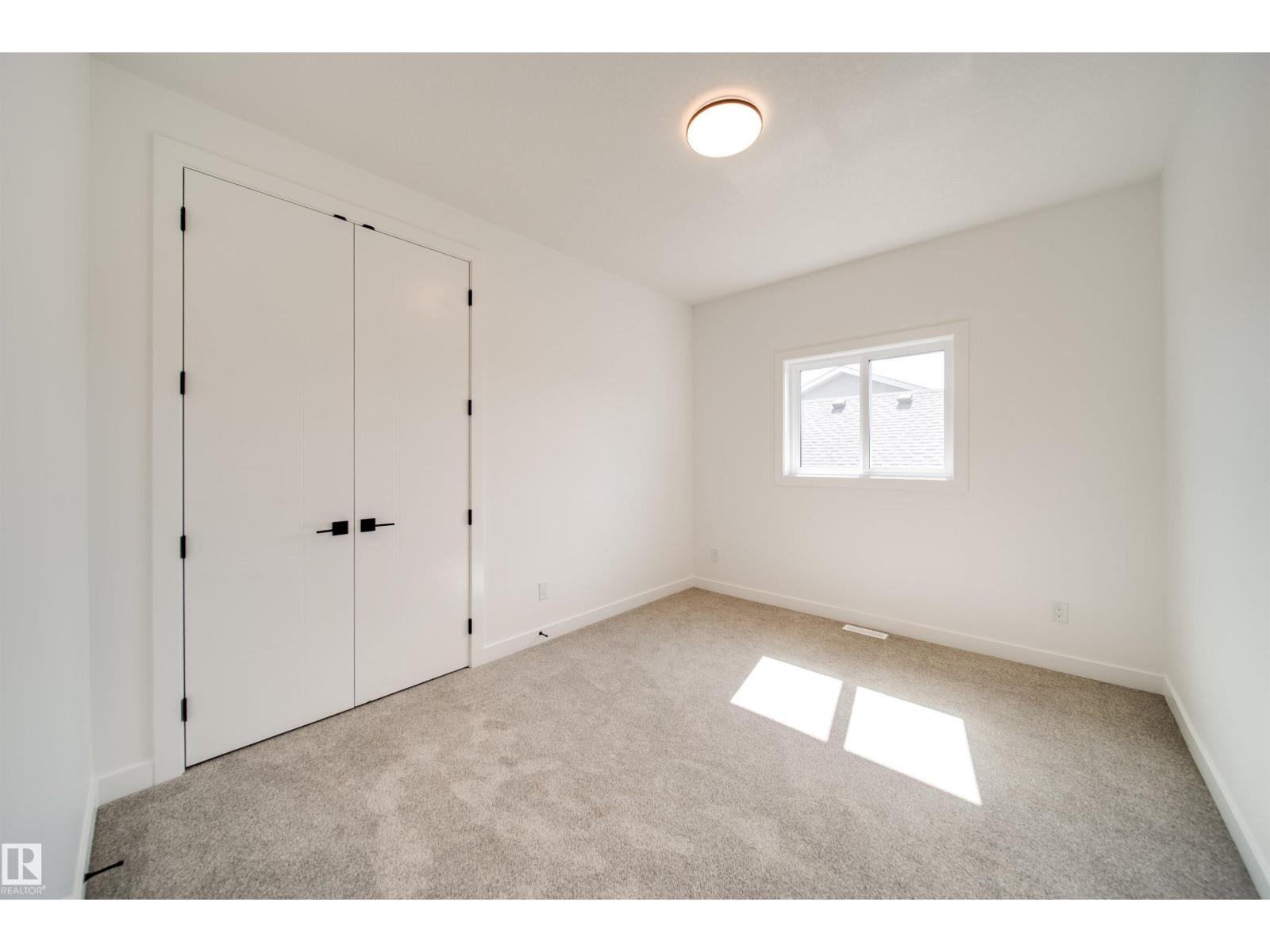 Photo 34 of 42 Dillworth Cr, Spruce Grove AB