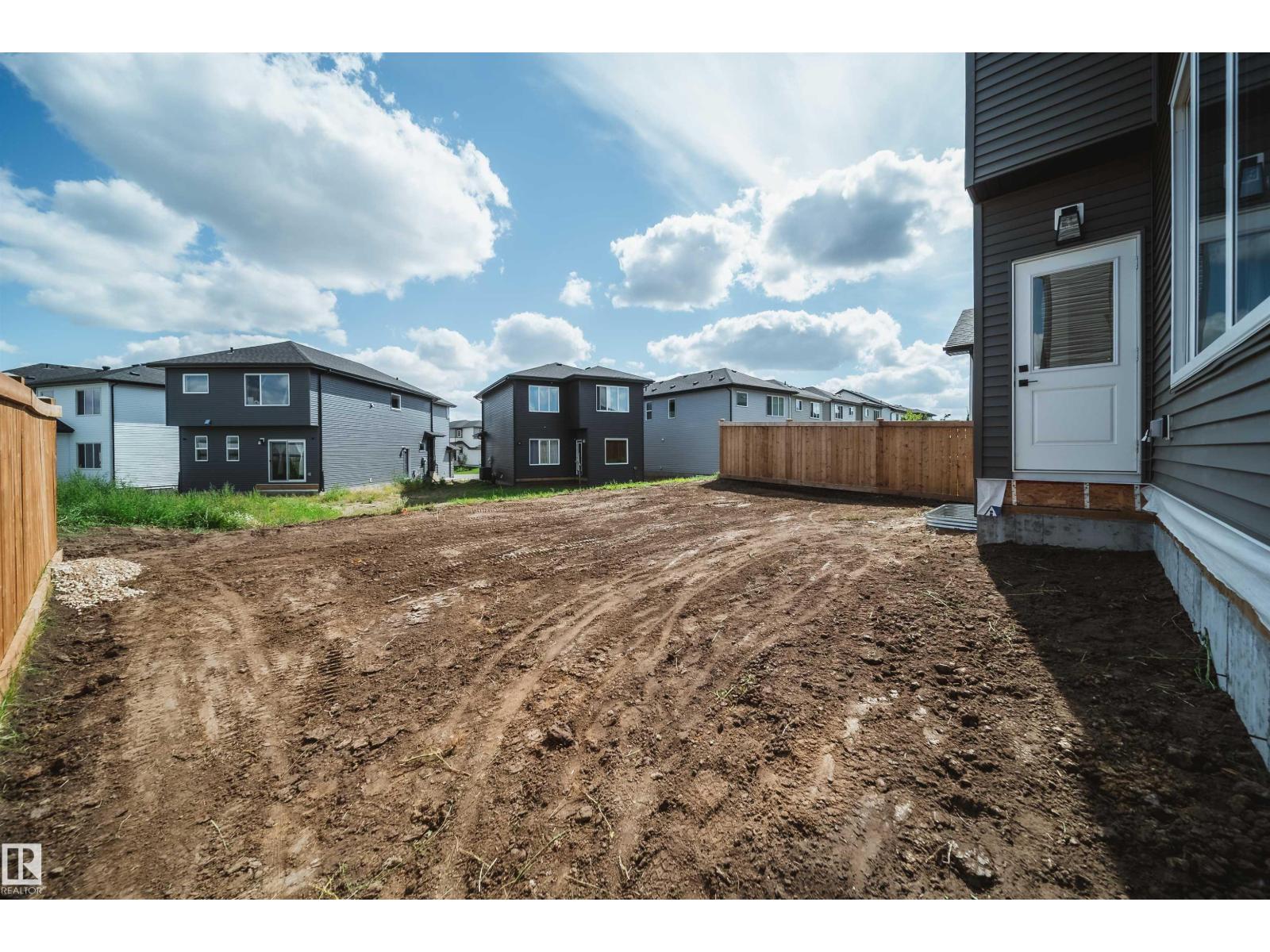Photo 40 of 42 Dillworth Cr, Spruce Grove AB