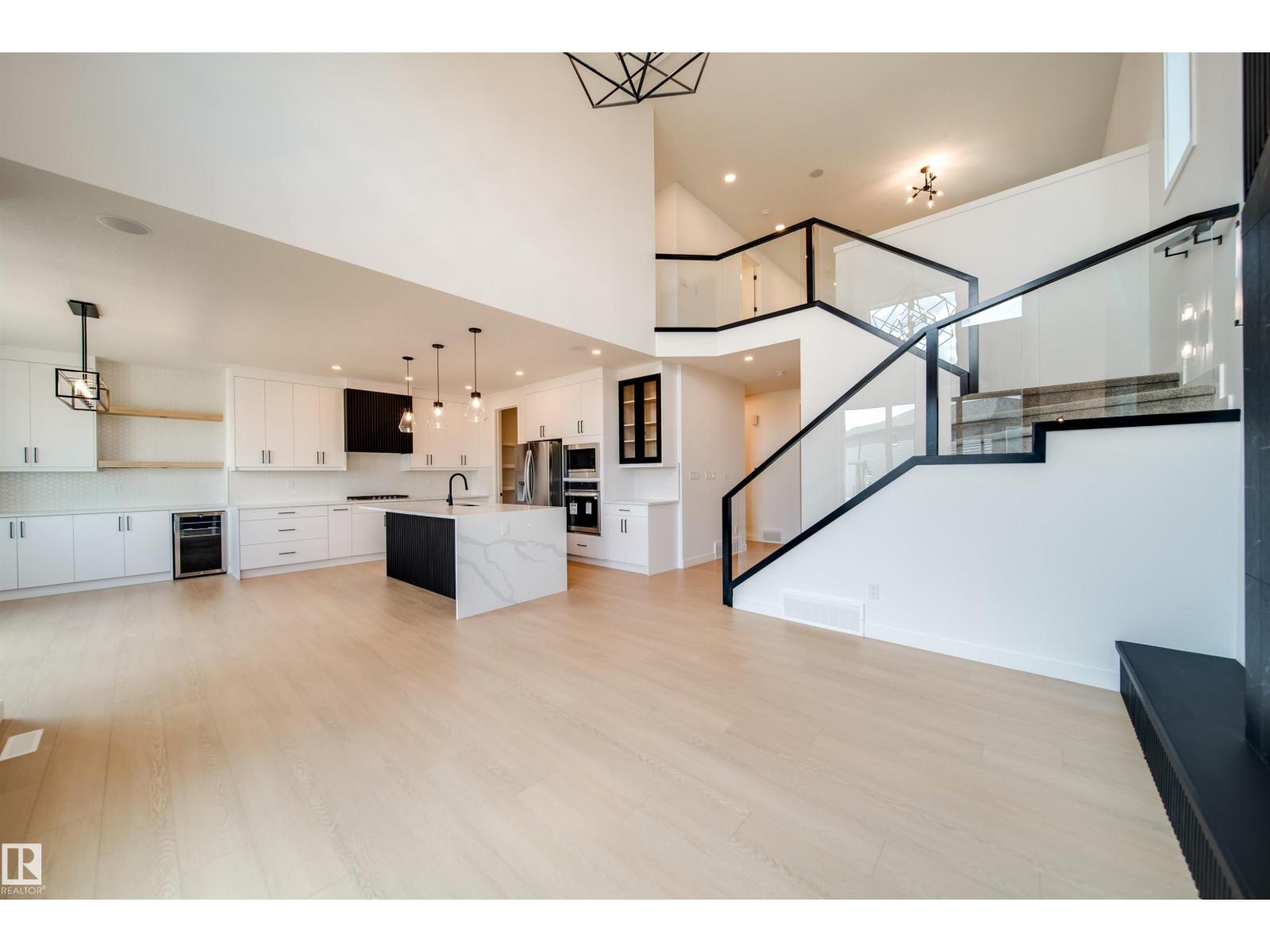 Photo 6 of 42 Dillworth Cr, Spruce Grove AB