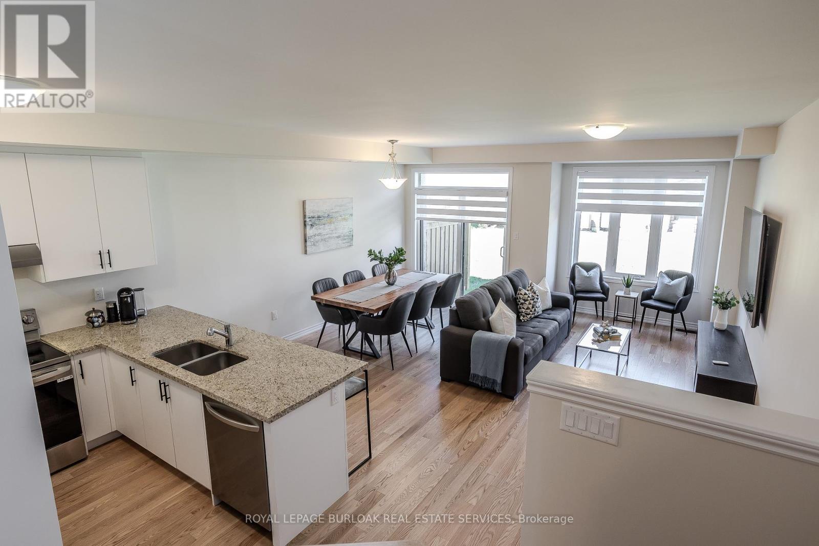 Photo 12 of 1407 Oakmont Common, Burlington ON