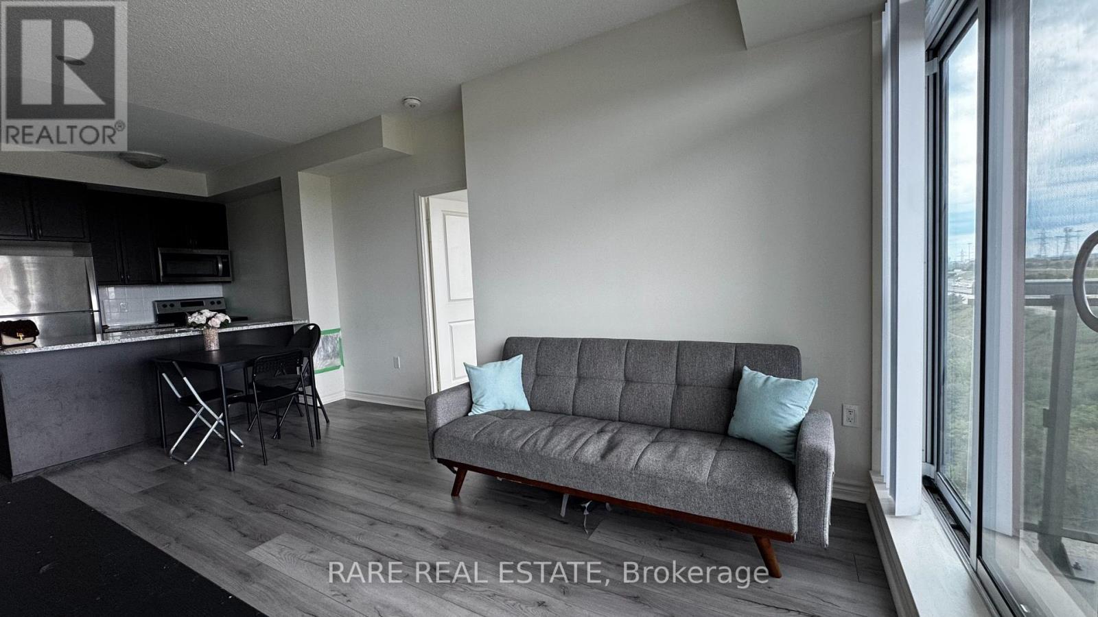 Photo 3 of 817 349 Rathburn Road W, Mississauga ON