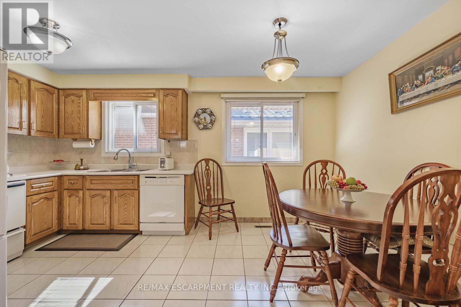 Photo 19 of 1227 Alexandra Avenue, Mississauga ON