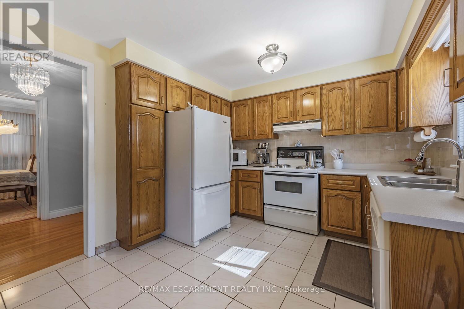 Photo 20 of 1227 Alexandra Avenue, Mississauga ON