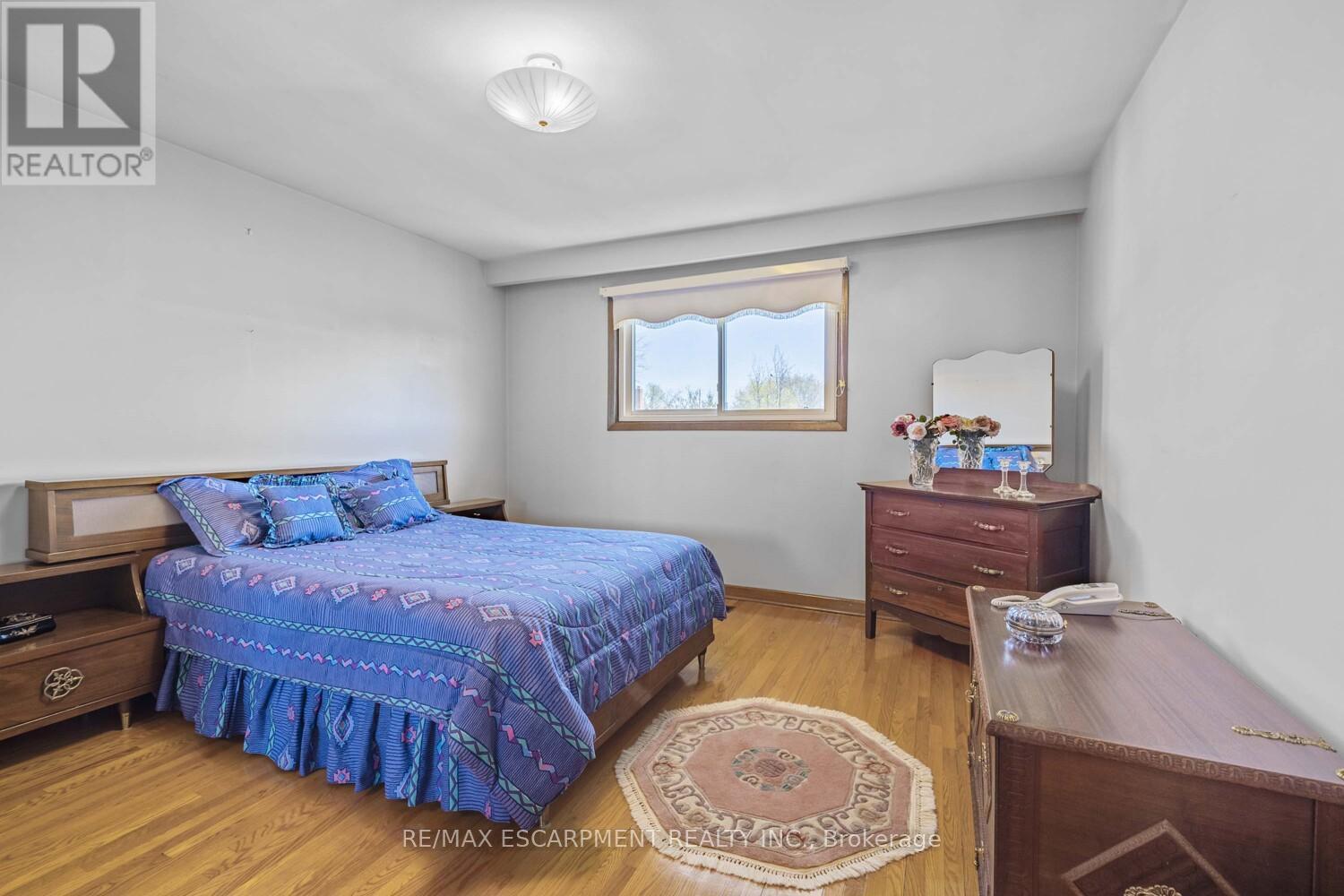 Photo 24 of 1227 Alexandra Avenue, Mississauga ON