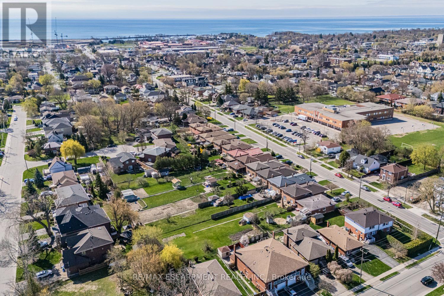 Photo 37 of 1227 Alexandra Avenue, Mississauga ON