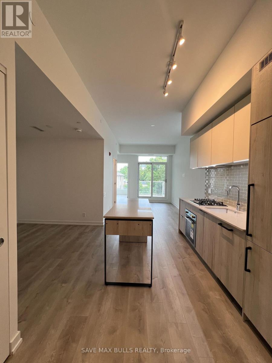 Photo 2 of 302 722 Marlee Avenue, Toronto ON