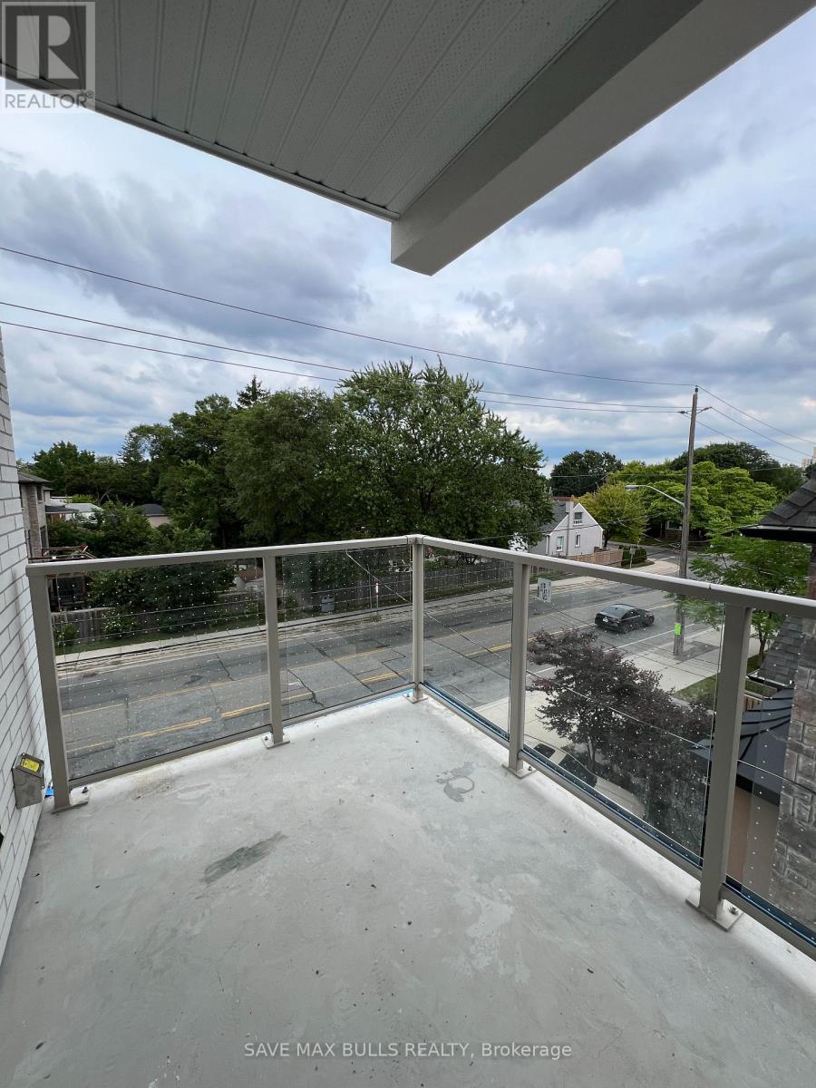 Photo 24 of 302 722 Marlee Avenue, Toronto ON