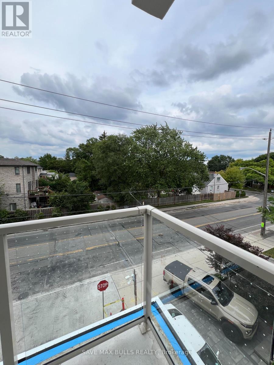 Photo 25 of 302 722 Marlee Avenue, Toronto ON