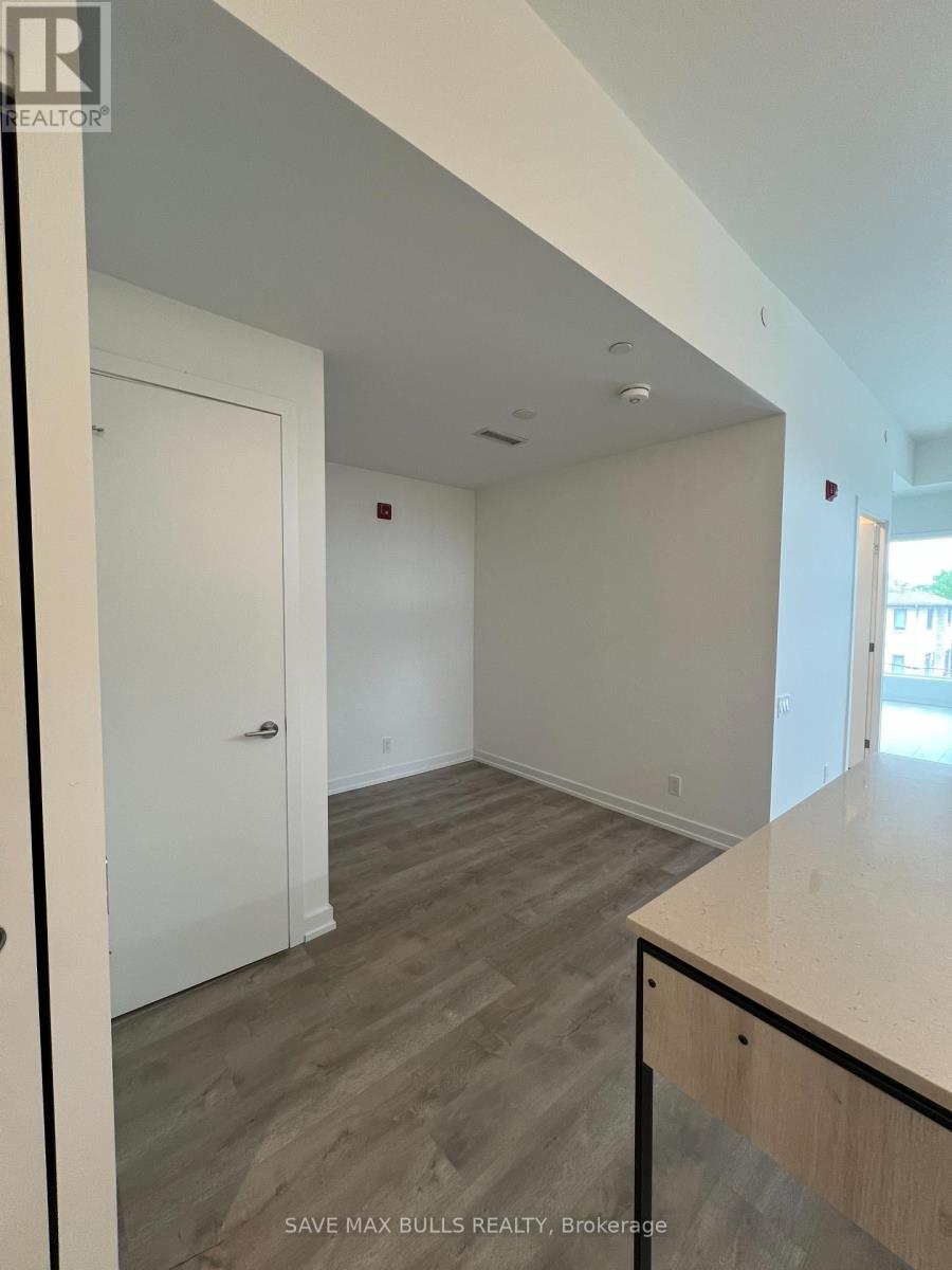 Photo 5 of 302 722 Marlee Avenue, Toronto ON