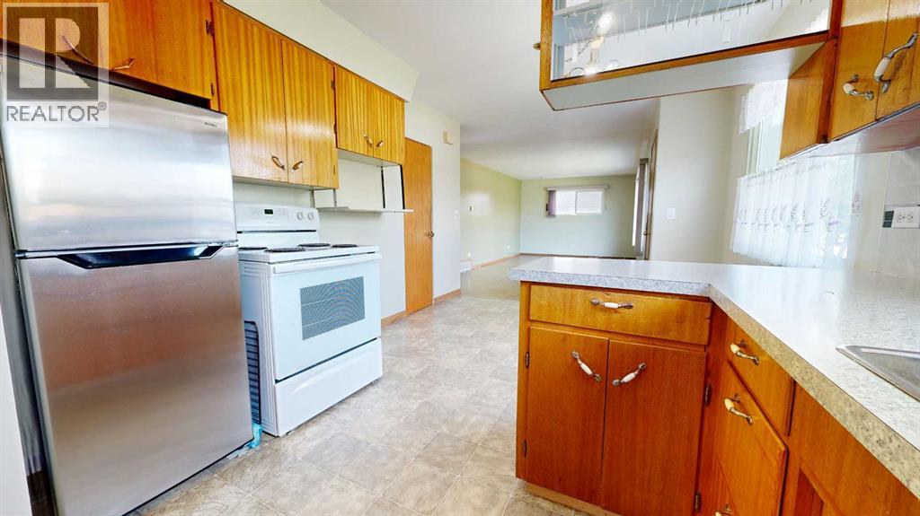 Photo 6 of 9523 99 Avenue, Grande Prairie AB