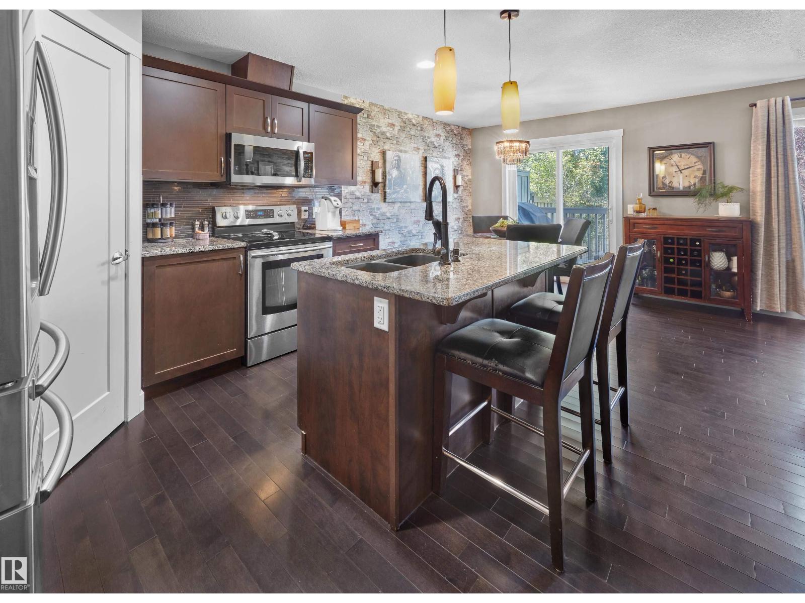 Photo 7 of 560 Chappelle Dr Sw, Edmonton AB