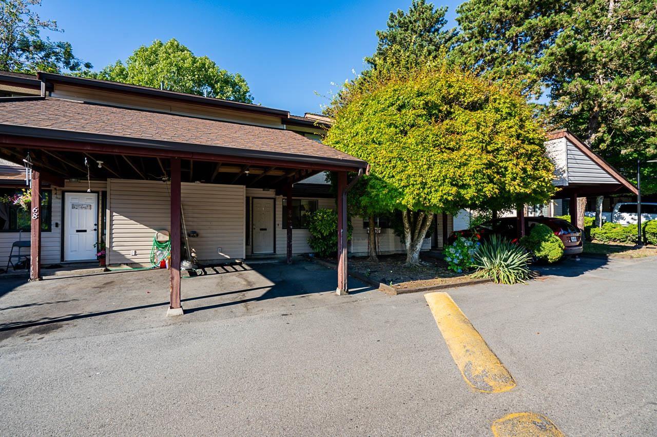 Photo 3 of 69 13880 74 Avenue, Surrey BC
