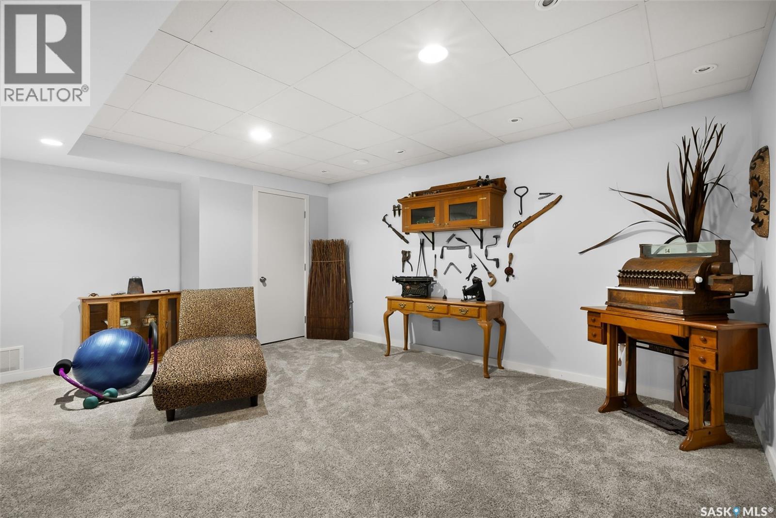 Photo 11 of 3339 Bloore Bay E, Regina SK