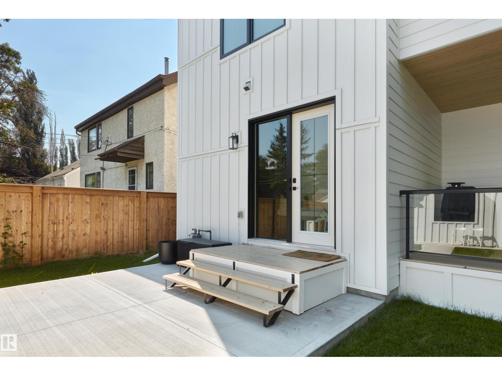 Photo 46 of 14018 104 Av Nw, Edmonton AB