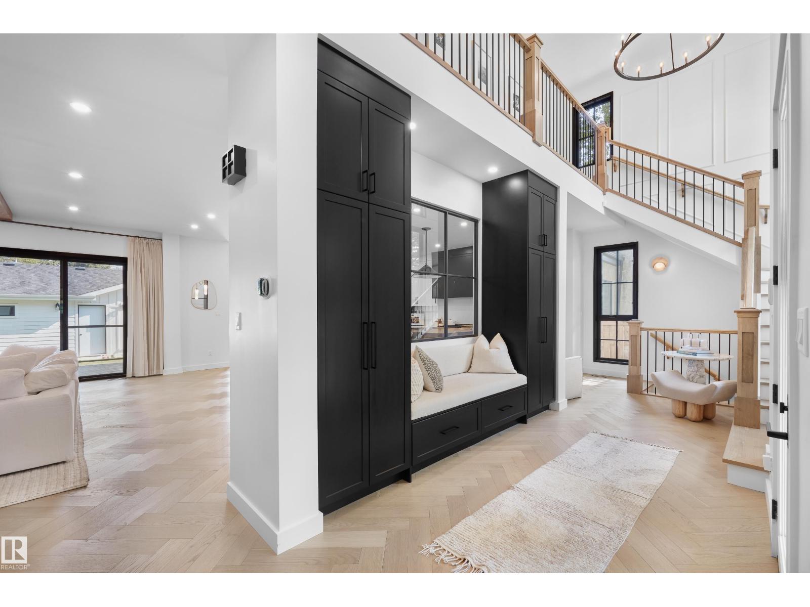 Photo 4 of 14018 104 Av Nw, Edmonton AB