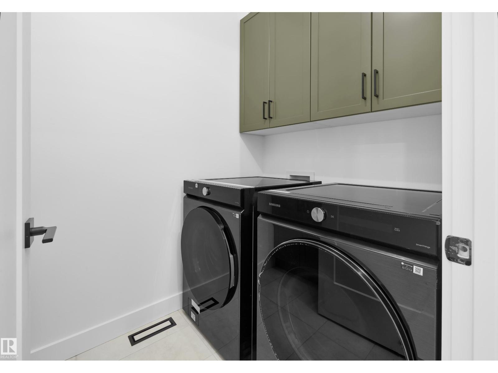 Photo 33 of 14018 104 Av Nw, Edmonton AB