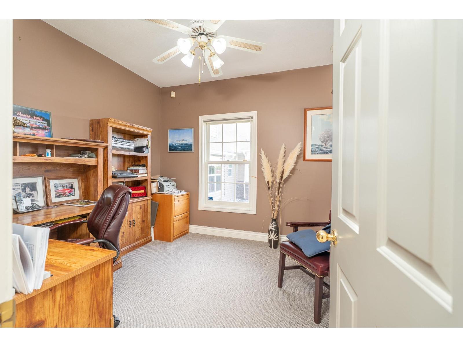 Photo 10 of 24920 30 Avenue, Langley BC