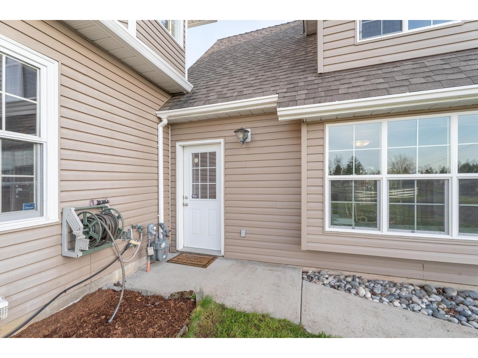 Photo 28 of 24920 30 Avenue, Langley BC