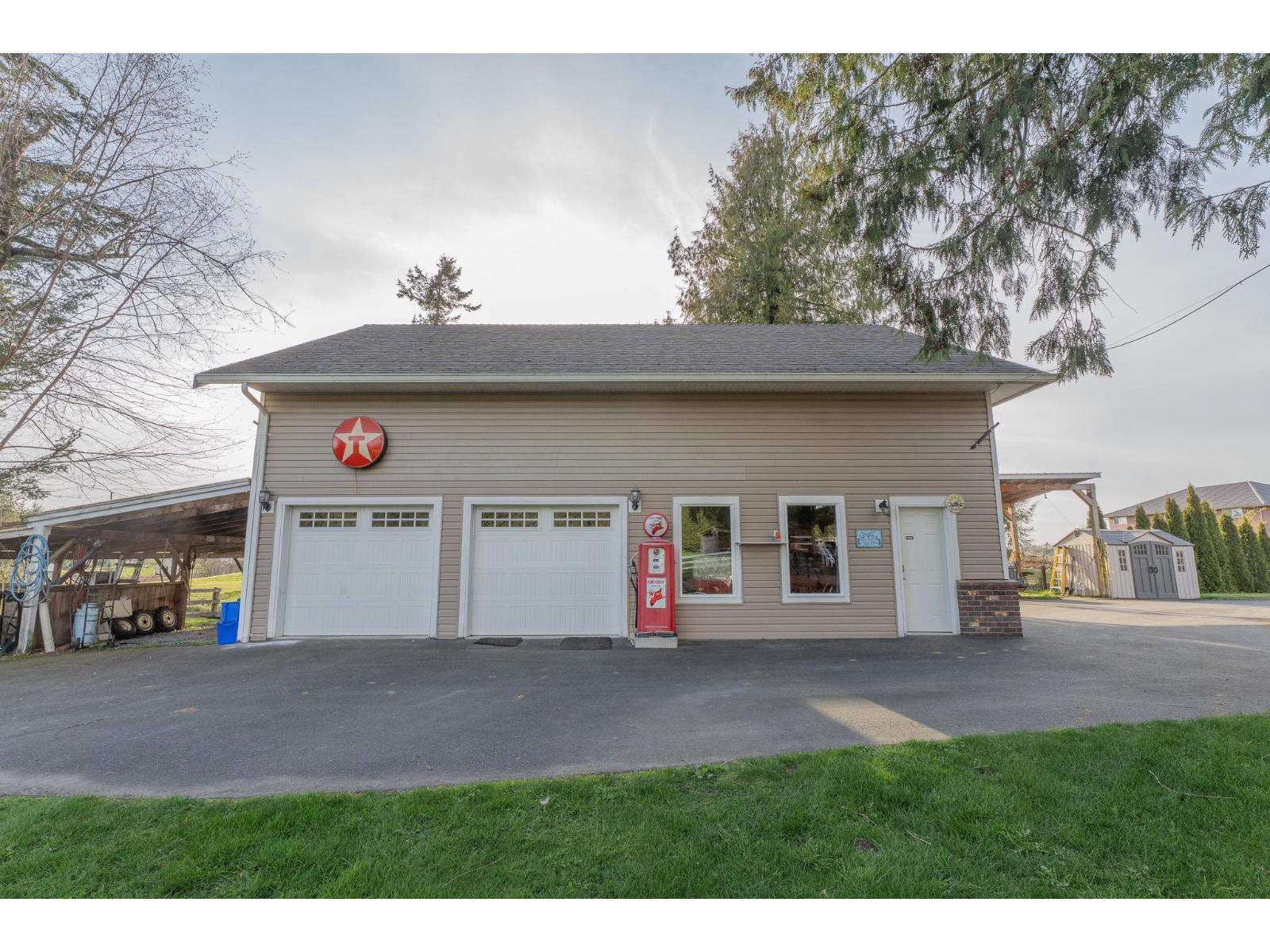 Photo 36 of 24920 30 Avenue, Langley BC