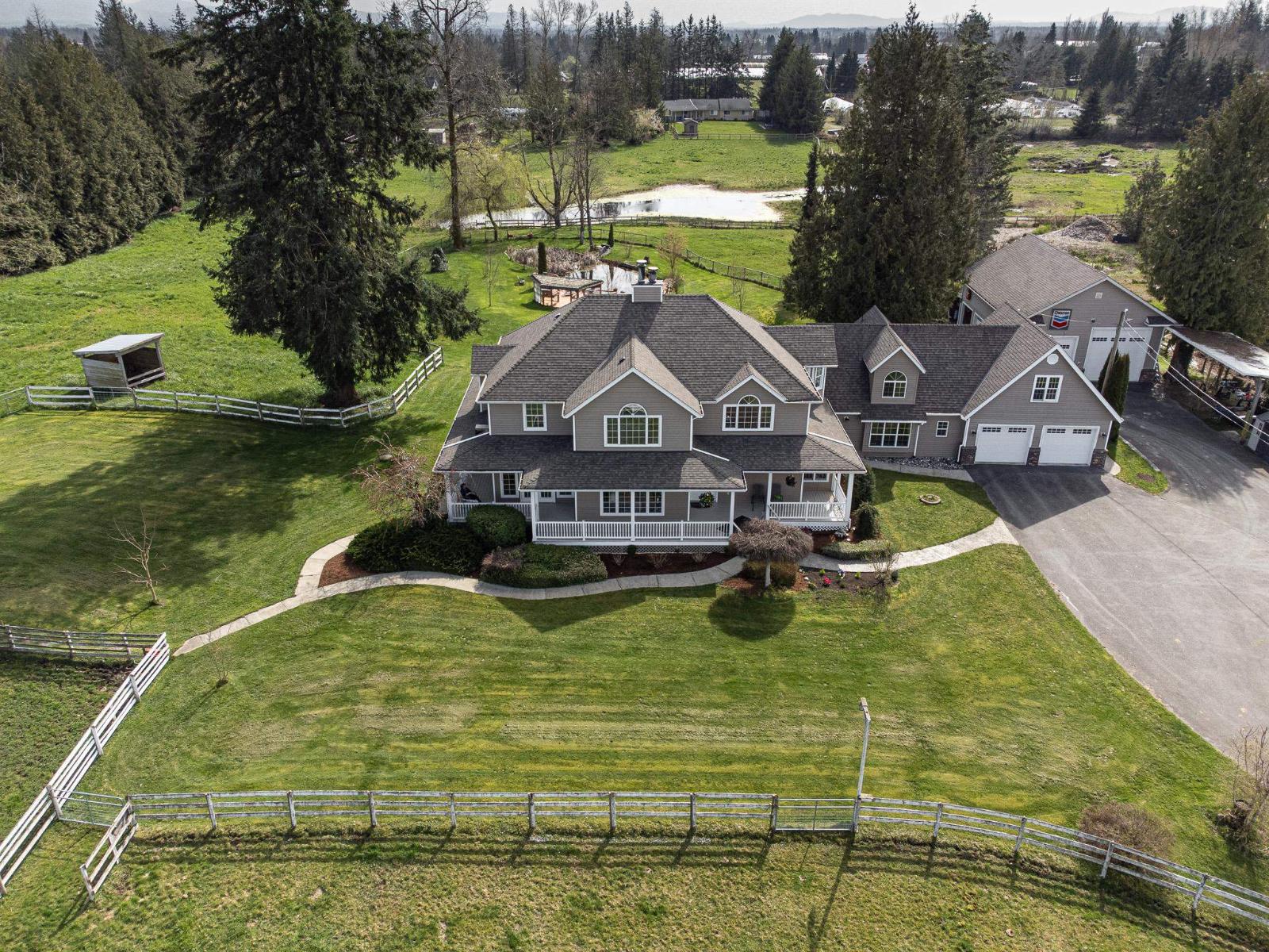 Photo 2 of 24920 30 Avenue, Langley BC