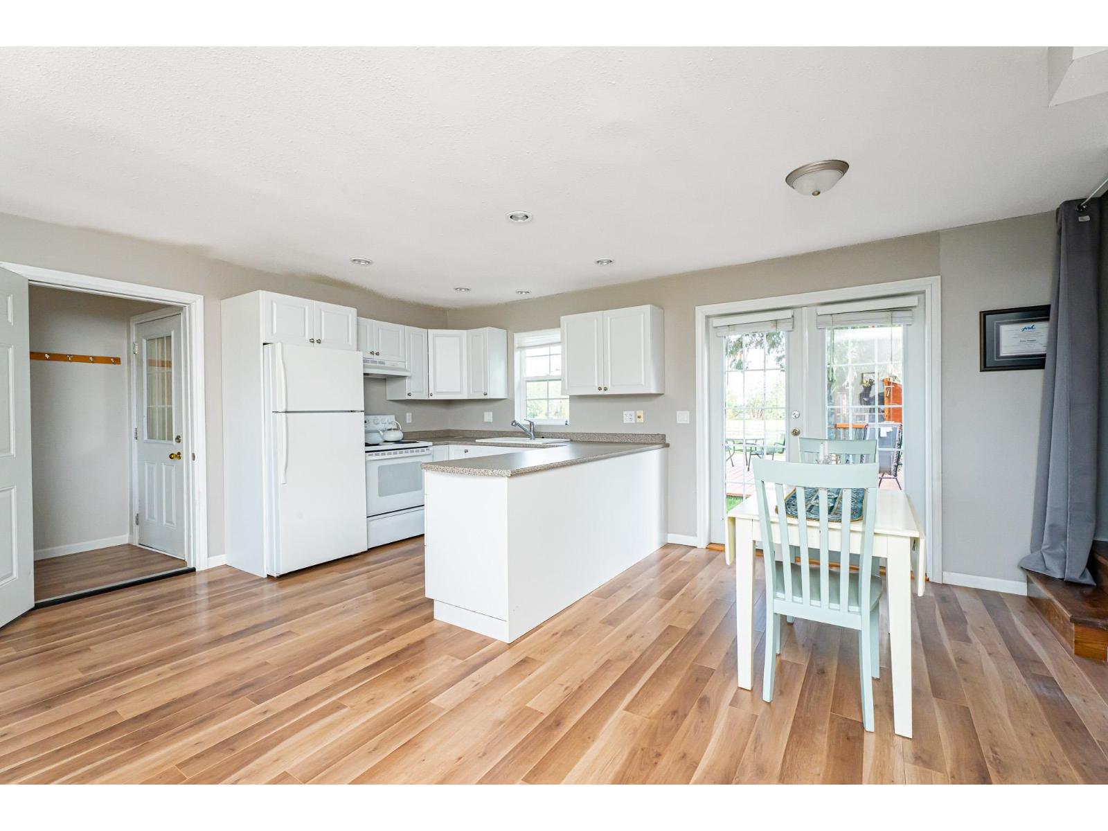 Photo 31 of 24920 30 Avenue, Langley BC