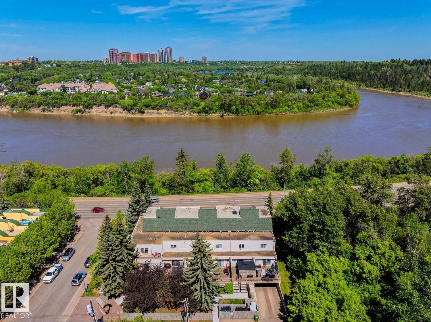 Photo 47 of 9021 98 Av Nw, Edmonton AB