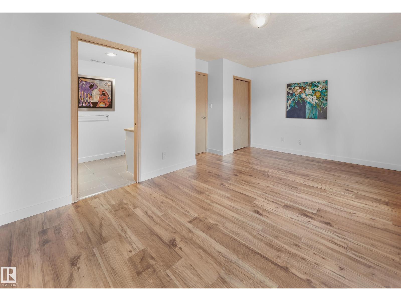 Photo 28 of 9021 98 Av Nw, Edmonton AB