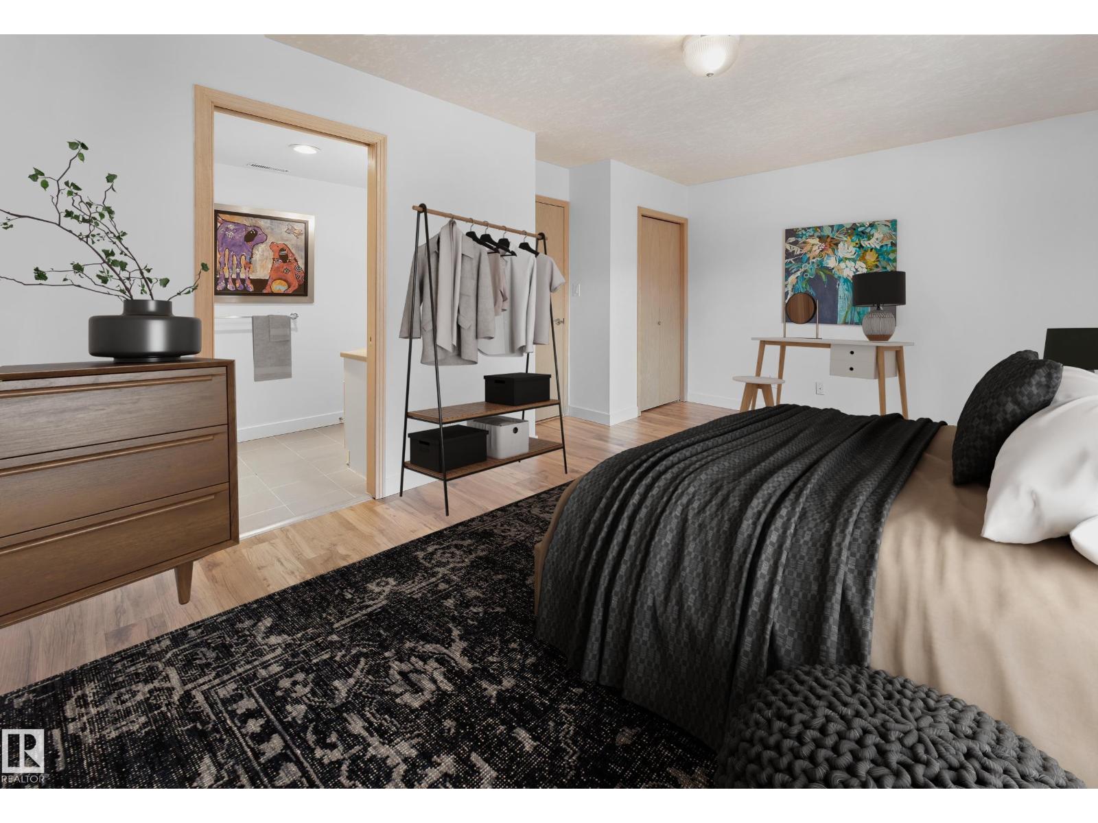 Photo 27 of 9021 98 Av Nw, Edmonton AB