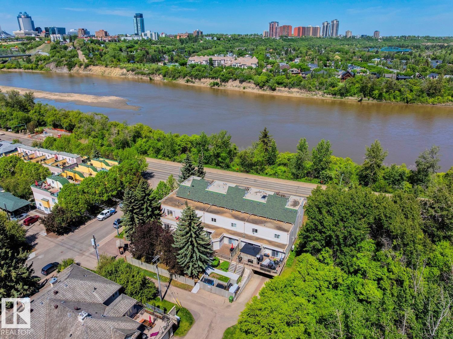 Photo 46 of 9021 98 Av Nw, Edmonton AB