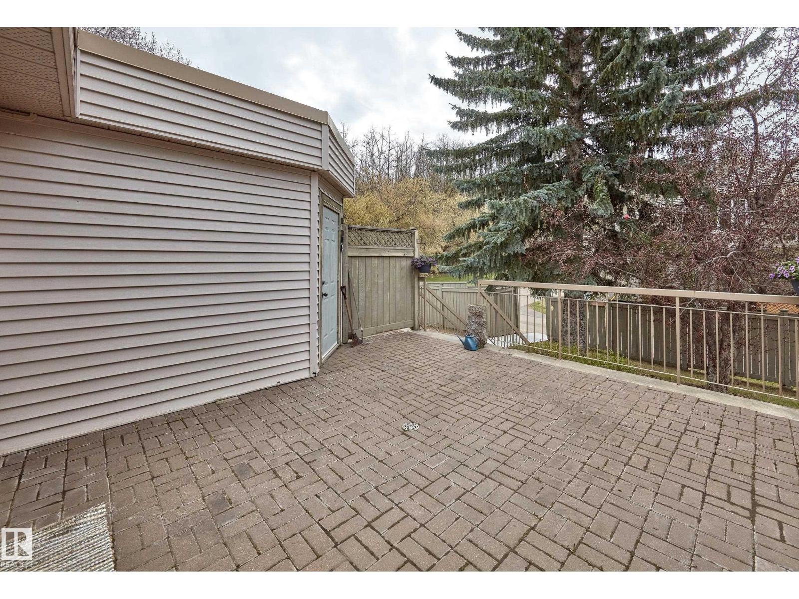 Photo 52 of 9021 98 Av Nw, Edmonton AB
